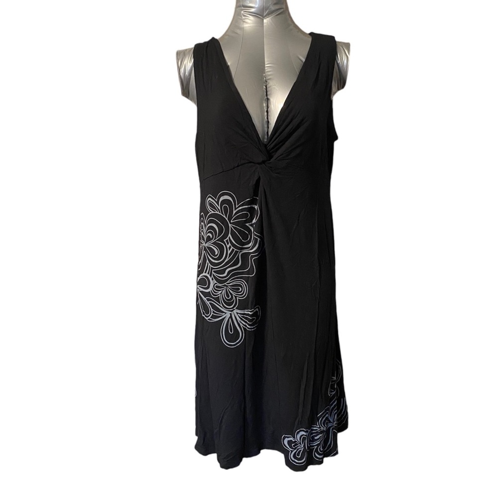 Aventura Black twist front sleeveless dress flower appliqué size XL